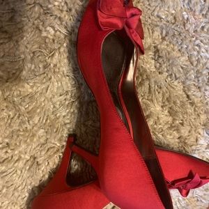 💋NINA SatinTextured Red Heels💋
